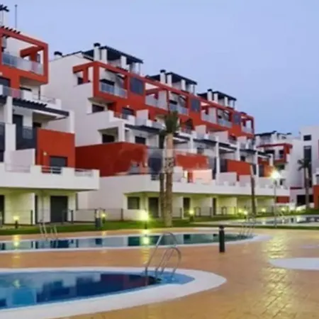 With 2 Bedrooms In , With Pool Access, Furnished Terrac Apartamento *